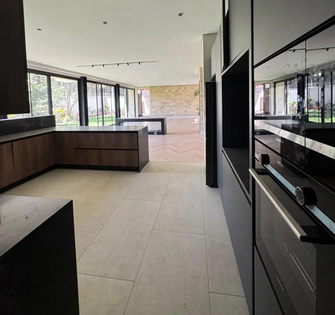 5-Ensuite Townhouse with DSQ & Backup Systems - Westlands