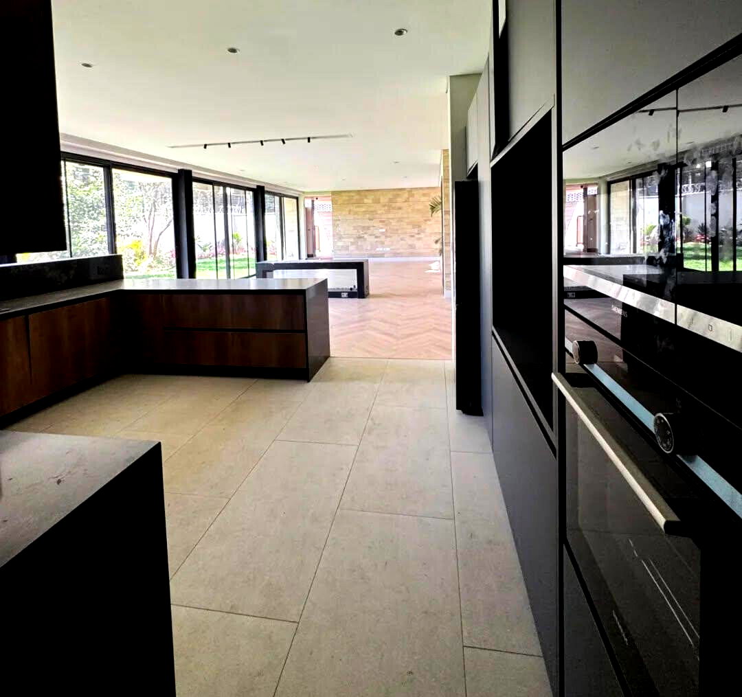 5-Ensuite Townhouse with DSQ & Backup Systems - Westlands