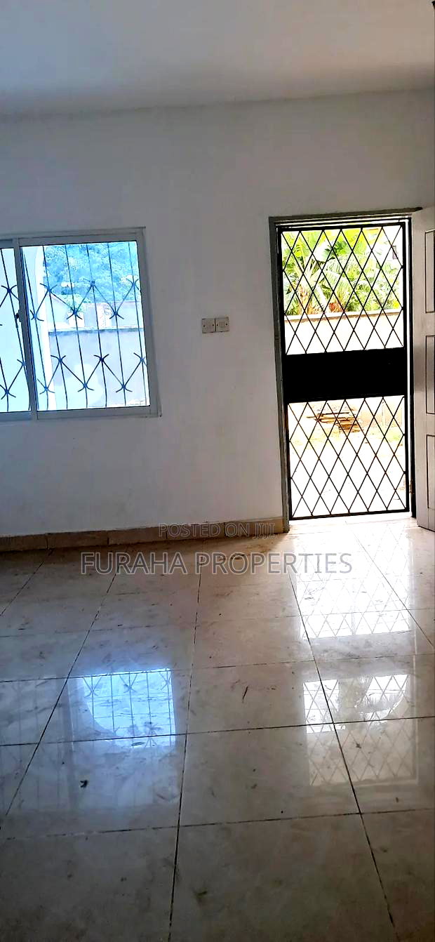 3bdrm Apartment in Bamburi for rent