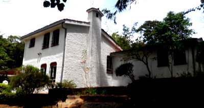 Half Acre 4BR Garden Home