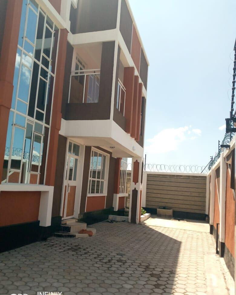 4BR Ensuite Townhouse with Rooftop Terrace - Barnabas, Nakuru