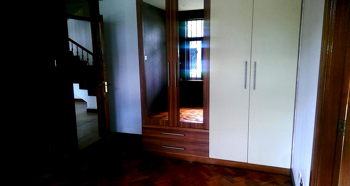 5-Ensuite Townhouse with Jacuzzi & Walk-In Closet - Lavington