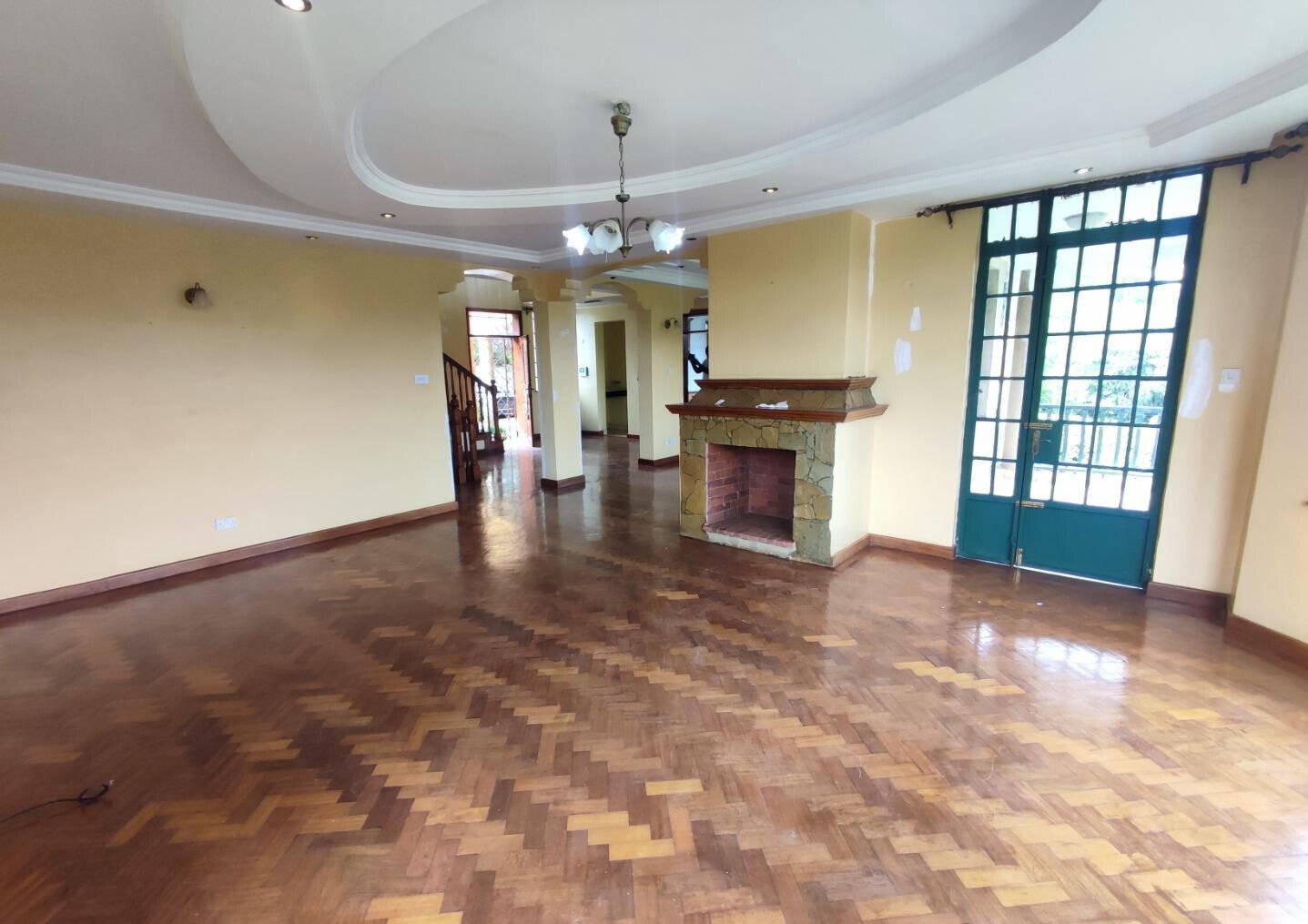 50x100 Plot 6BR Townhouse at KSh 350K
