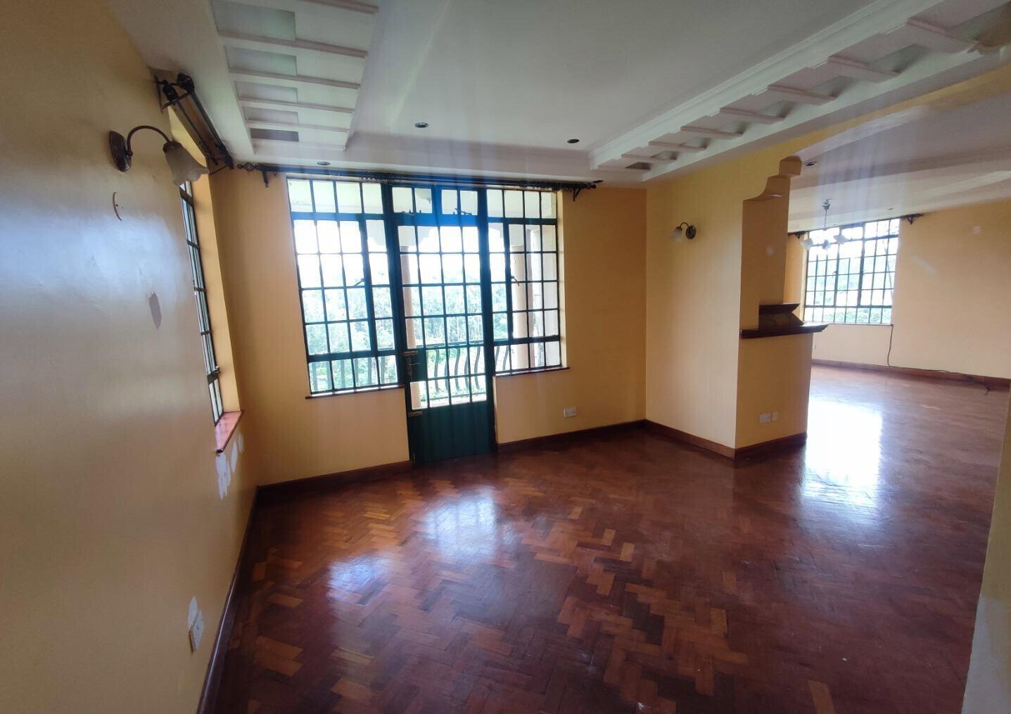 50x100 Plot 6BR Townhouse at KSh 350K