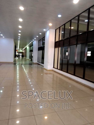 10000sqft Modern Office - Image 3