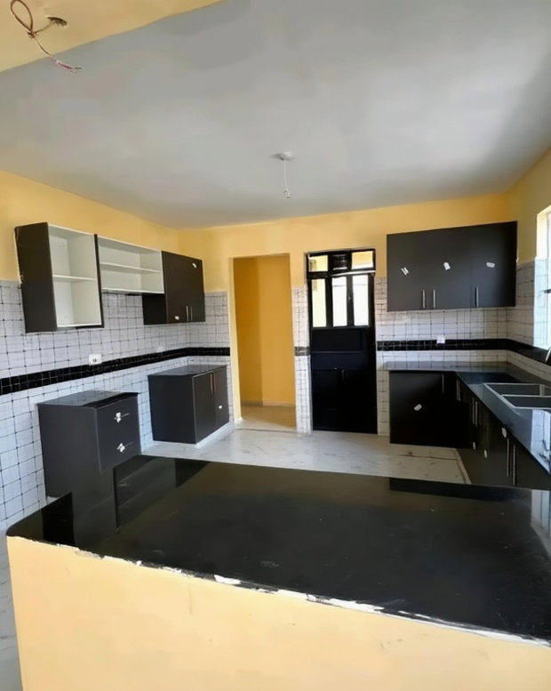 3bdrm Bungalow in Yukos, Kitengela for sale