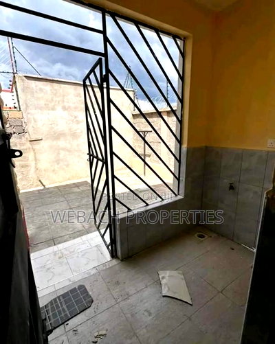 3bdrm Bungalow in Yukos, Kitengela for sale - Image 6