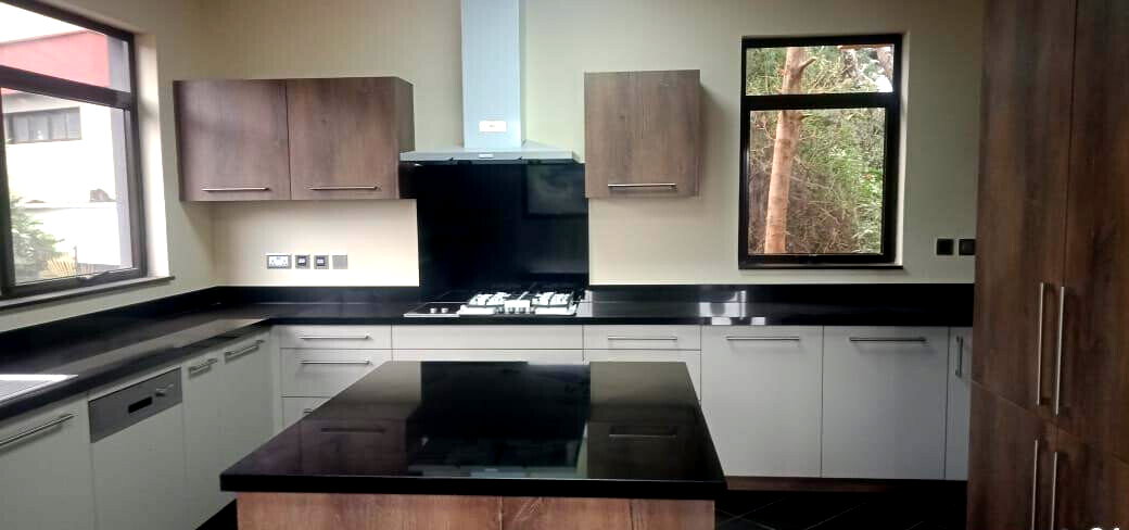 5-Ensuite Townhouse with Study & DSQ in Exclusive 3-Unit Compound - Lavington