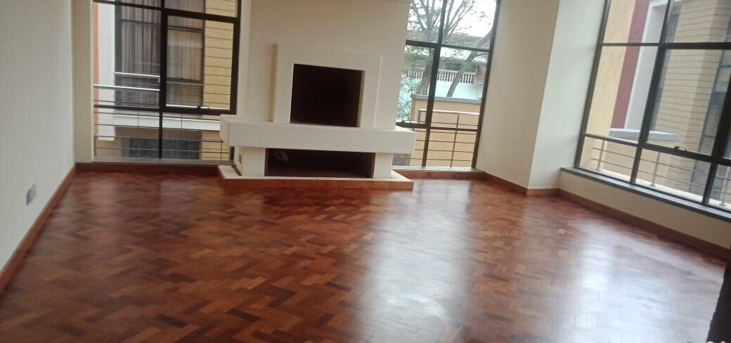 5-Ensuite Townhouse with Study & DSQ in Exclusive 3-Unit Compound - Lavington