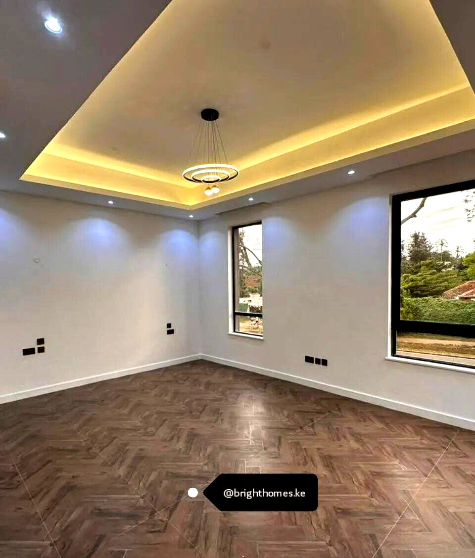Newly Built 4-Ensuite Townhouse with Generator & Solar - Lavington
