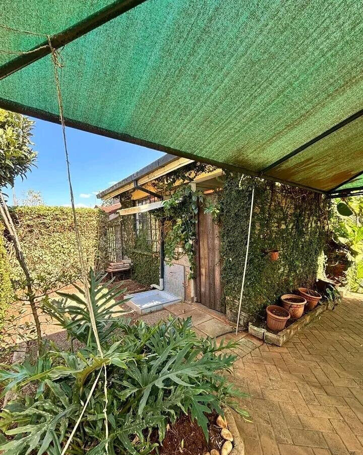 4BR Townhouse with Sunken Living Room & DSQ - Loresho