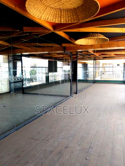 Large Capacity Stragic Restaurant 6223 SQFT - Image 1