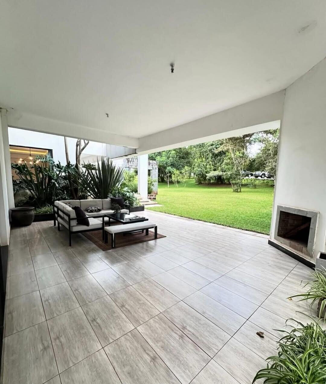 5-Bed Townhouse with Fireplace & Forest Views – Karen Ololua
