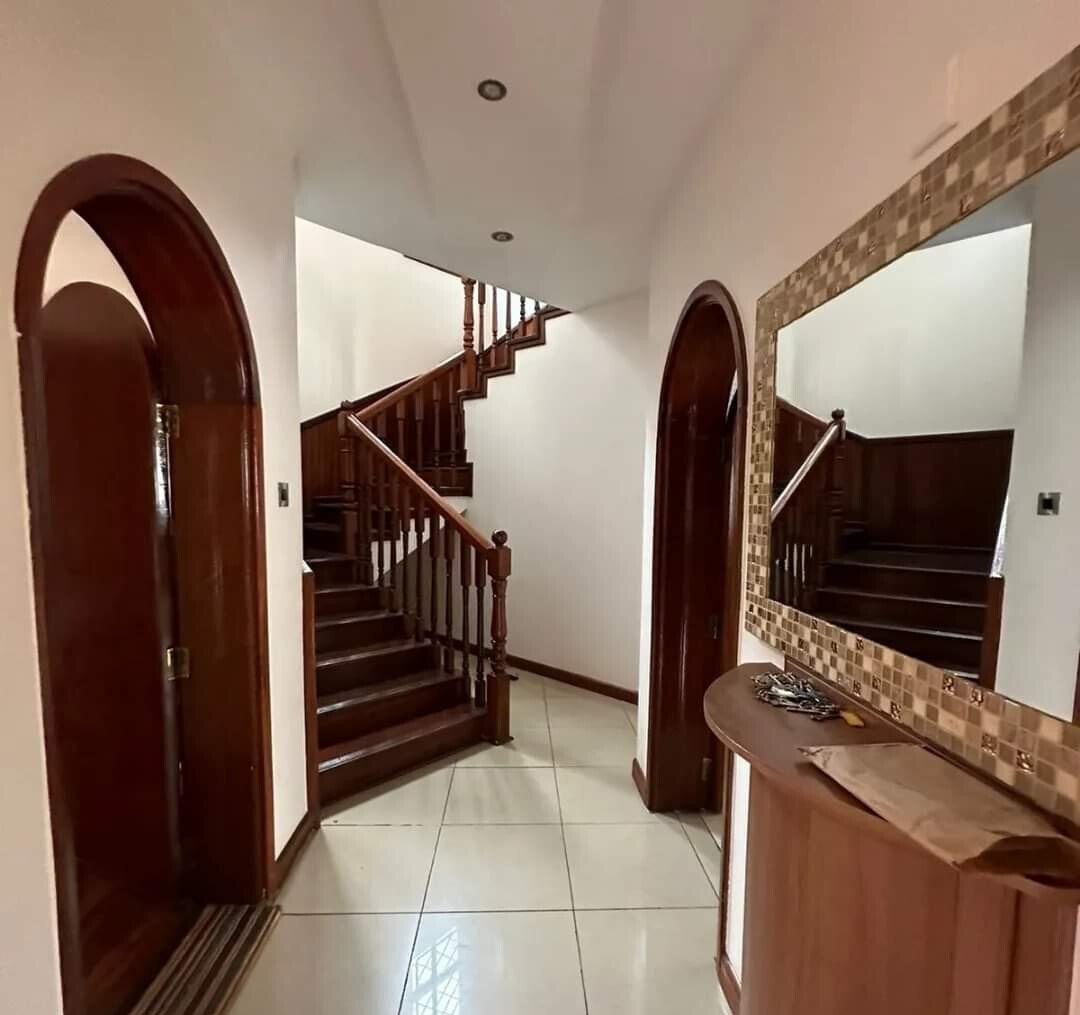Pet-Friendly 5-Ensuite Townhouse with DSQ in Lavington Gated Community