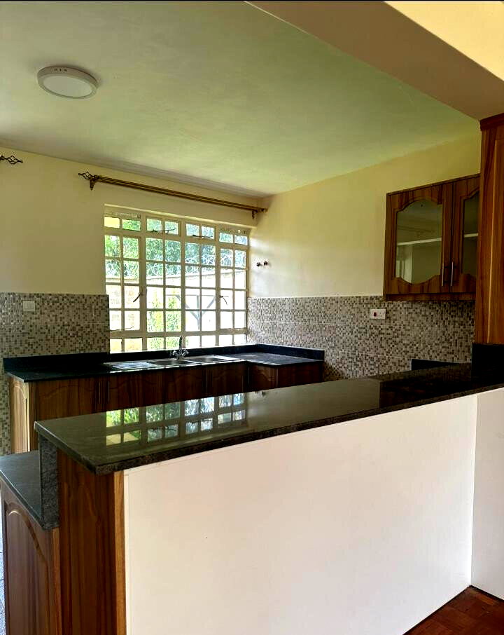4-Bed Townhouse with DSQ & Mt Kenya Views - Nanyuki