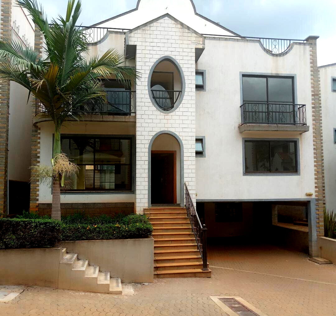 5-Ensuite Townhouse with Jacuzzi & Solar - Westlands