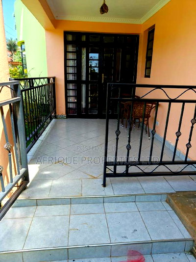 Furnished 2bdrm House in Runda for rent - Image 12