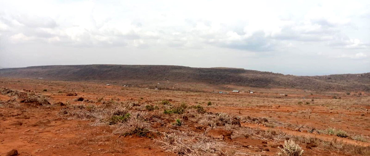 1 Acre Garden Plot with Parking - Ngong