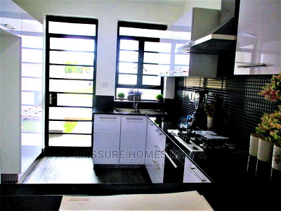 4bdrm Townhouse/Terrace in South C for sale - Image 10