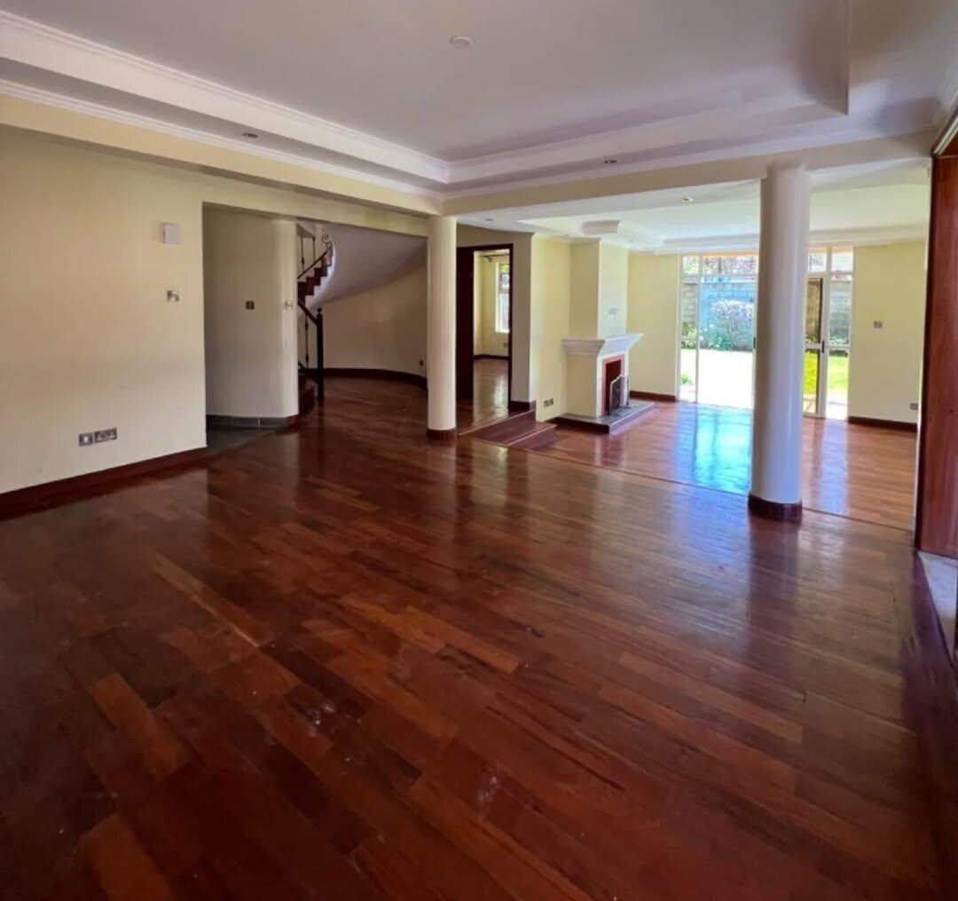 5-Ensuite Triple-Storey Townhouse with Sunken Living Room - Lavington