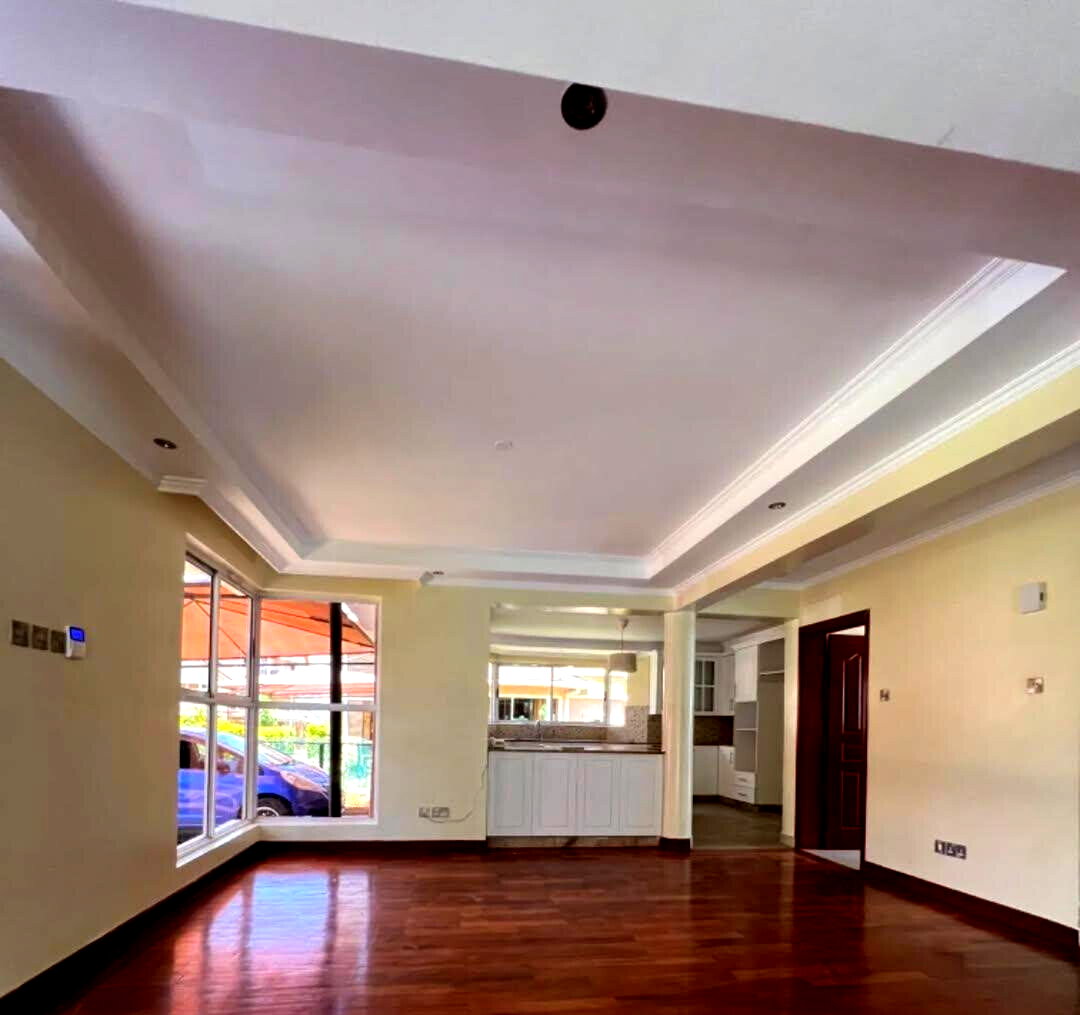5-Ensuite Triple-Storey Townhouse with Sunken Living Room - Lavington