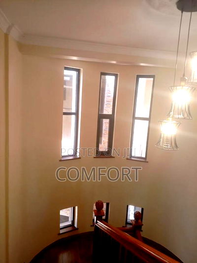 6bdrm Townhouse / Terrace in Lavington Green for rent - Image 14