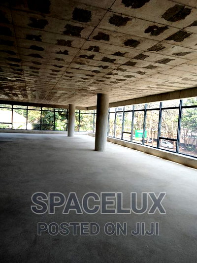 Riverside 5000sqft Classic Space - Image 1