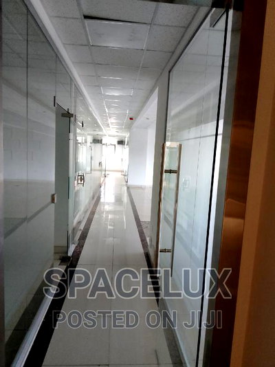 Riverside 5000sqft Classic Space - Image 7