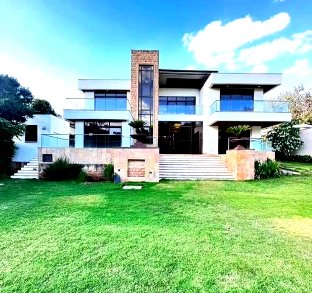 5-Ensuite Villa with Pool on 0.5-Acre – Karen, Nairobi