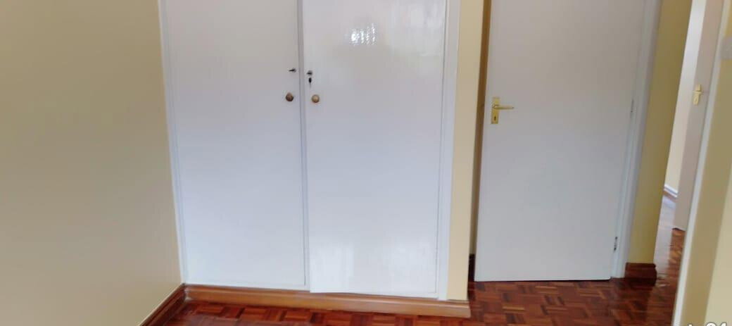 4-Bed Maisonette with Private Gate & Parking - Westlands