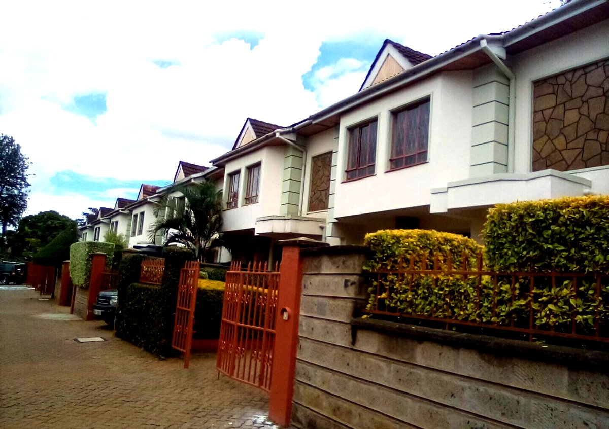 4-Bed Townhouse with Pool & Staff Quarters - Westlands