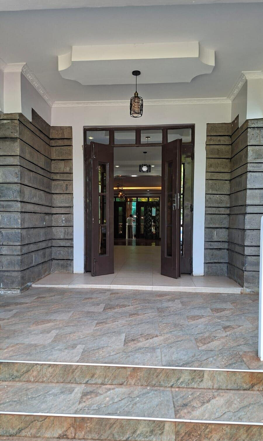 7BR Muthaiga Home with Garden