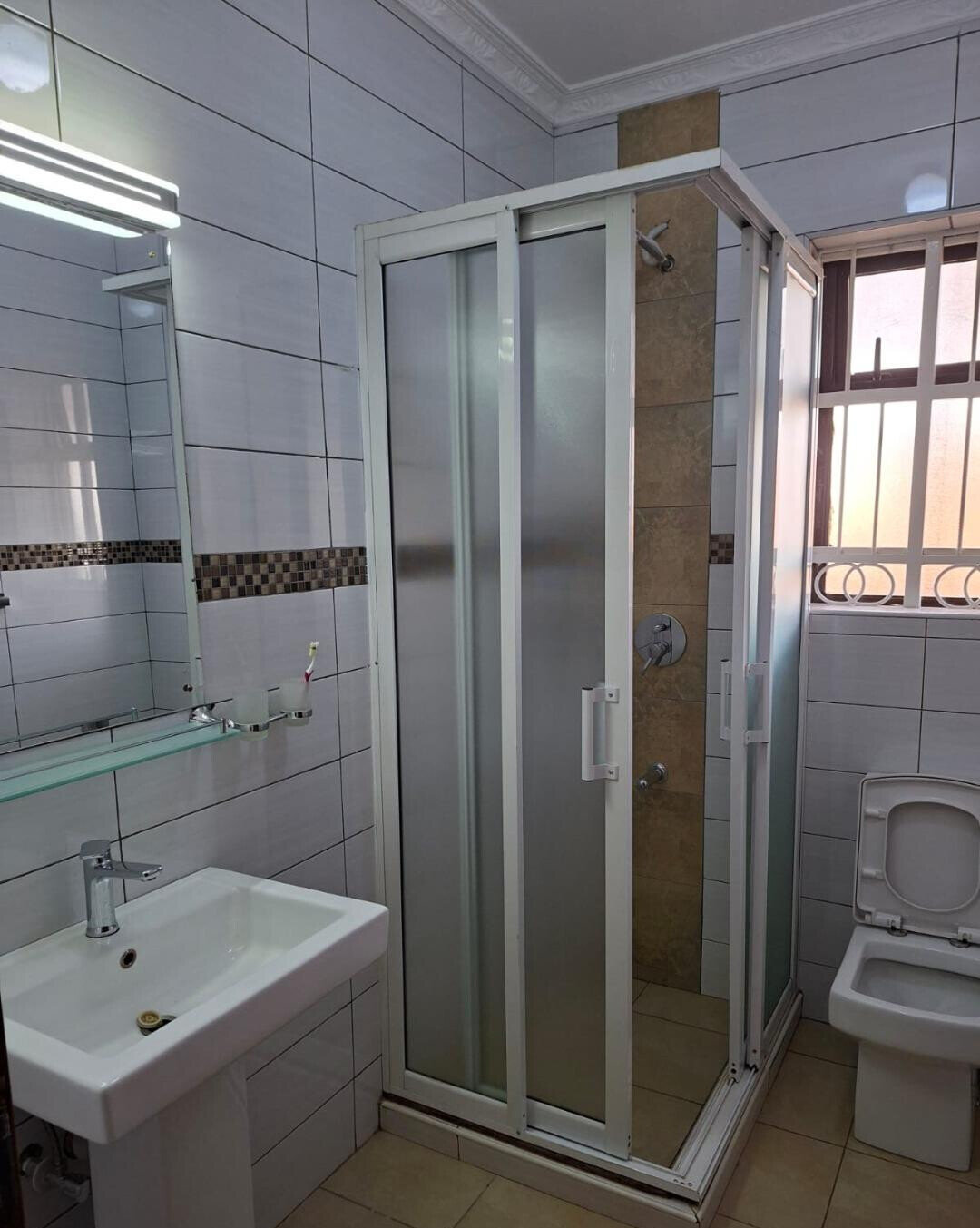 7BR Muthaiga Home with Garden