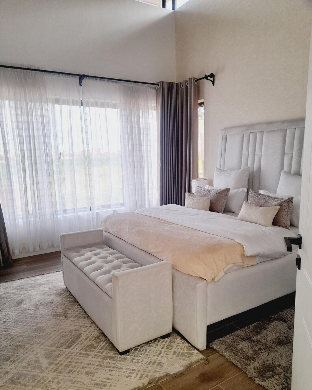 6BR Townhouse with DSQ & Clubhouse Access - South C