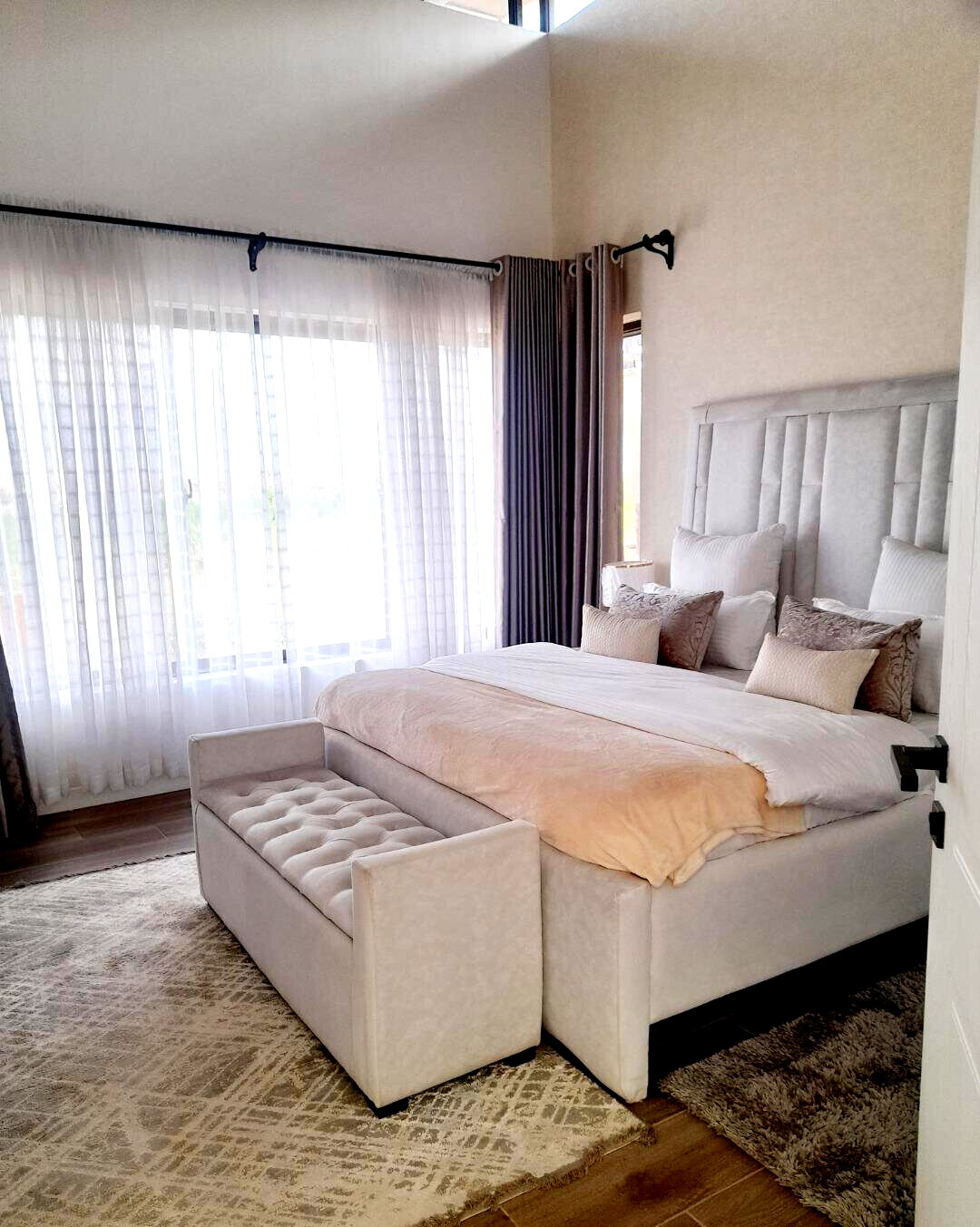 6BR Townhouse with DSQ & Clubhouse Access - South C