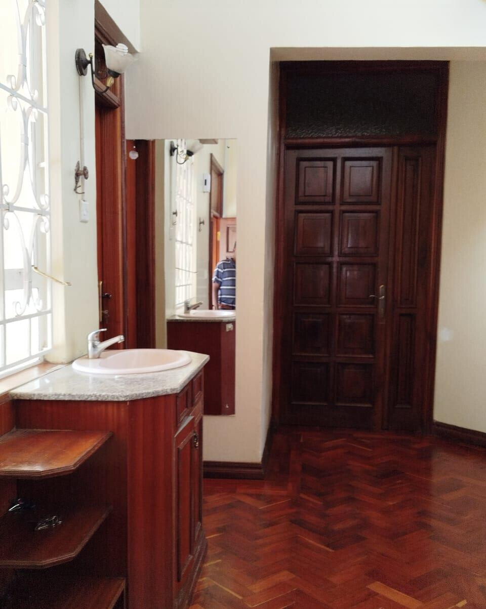 Half Acre 5BR Garden Home at KSh 350K