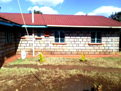 4bdrm Bungalow in Kerugoya for sale - Image 2