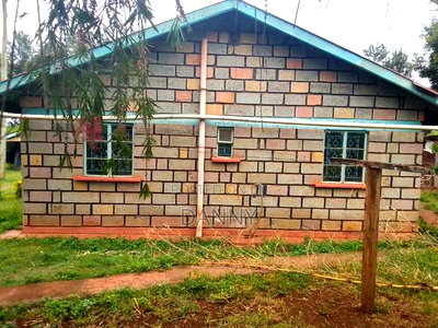 4bdrm Bungalow in Kerugoya for sale - Image 6