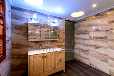 9bdrm Mansion in Ridgeways Gardens for sale - Image 19