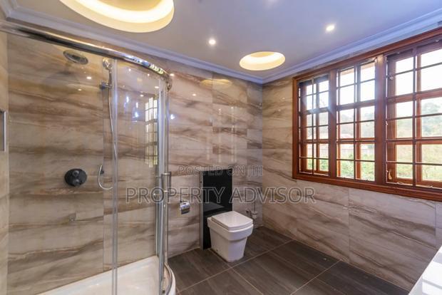 9bdrm Mansion in Ridgeways Gardens for sale