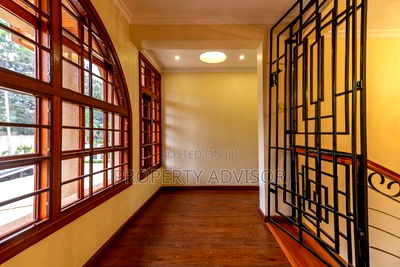 9bdrm Mansion in Ridgeways Gardens for sale - Image 20