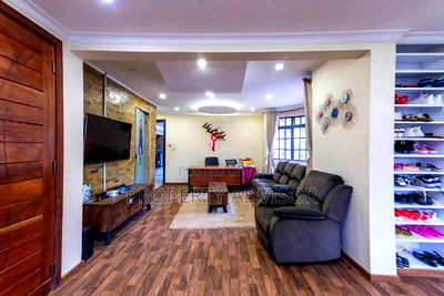 9bdrm Mansion in Ridgeways Gardens for sale - Image 13