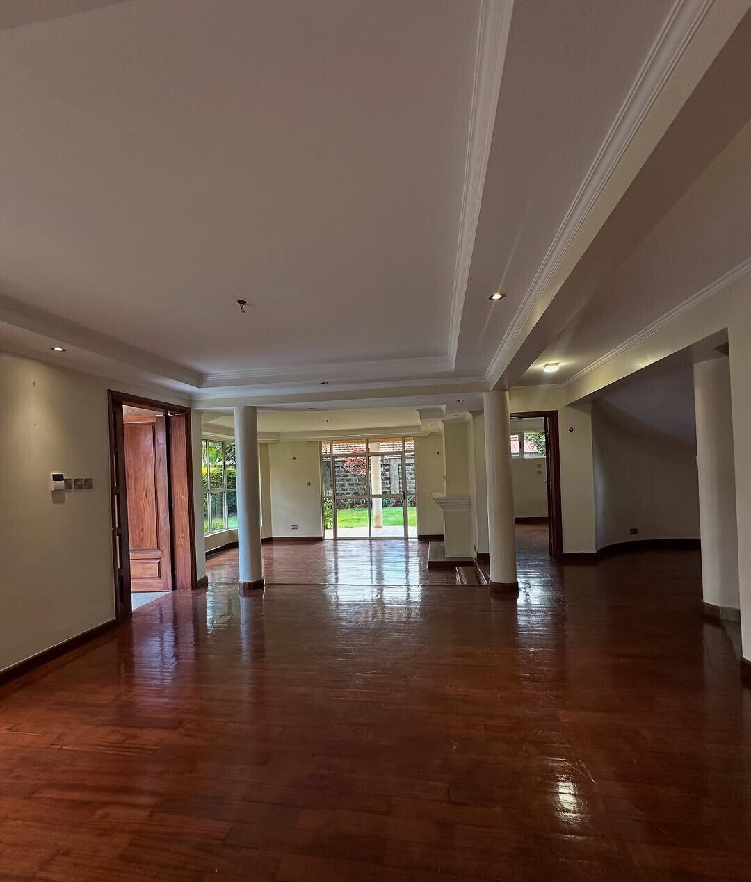 5-Ensuite Townhouse with Gym, Jacuzzi & Kitchen Garden - Lavington