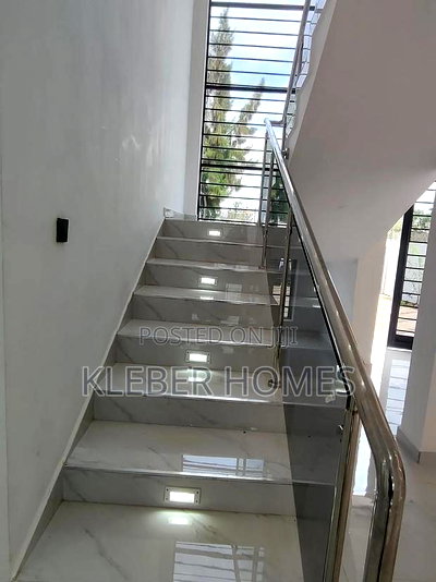 5bdrm Townhouse/Terrace in Ruiru for sale - Image 7