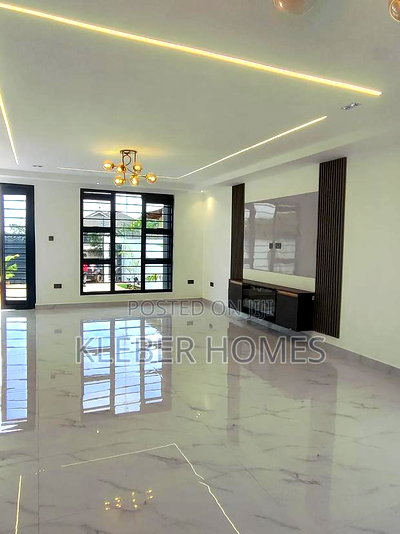 5bdrm Townhouse/Terrace in Ruiru for sale - Image 5