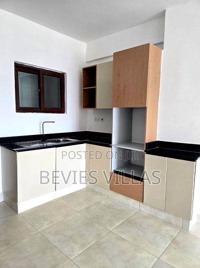 3bdrm Apartment in Parklands for rent - Image 6