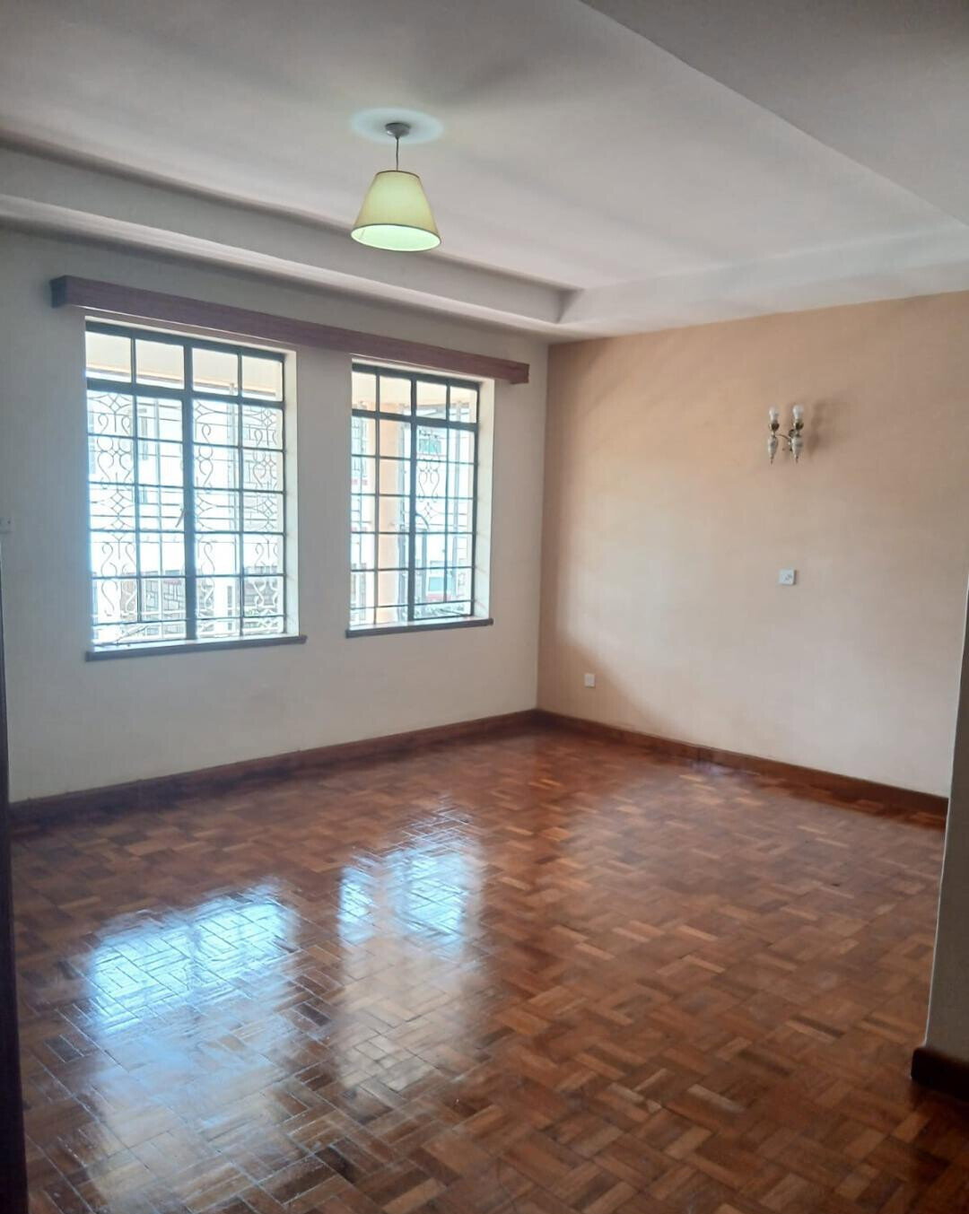 Half Acre 5BR Haven at KSh 350K