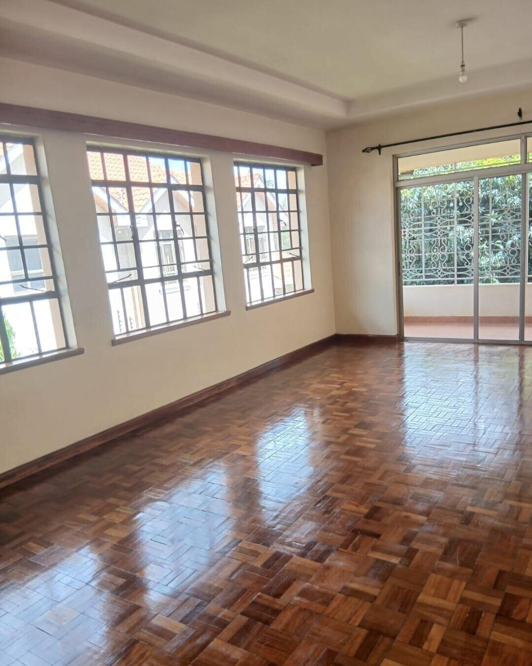 Half Acre 5BR Haven at KSh 350K