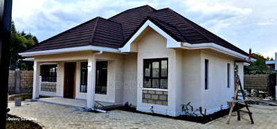 3bdrm Bungalow in Elgonview for sale - Image 1