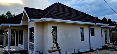 3bdrm Bungalow in Elgonview for sale - Image 2